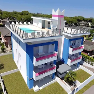 Regina Apartment